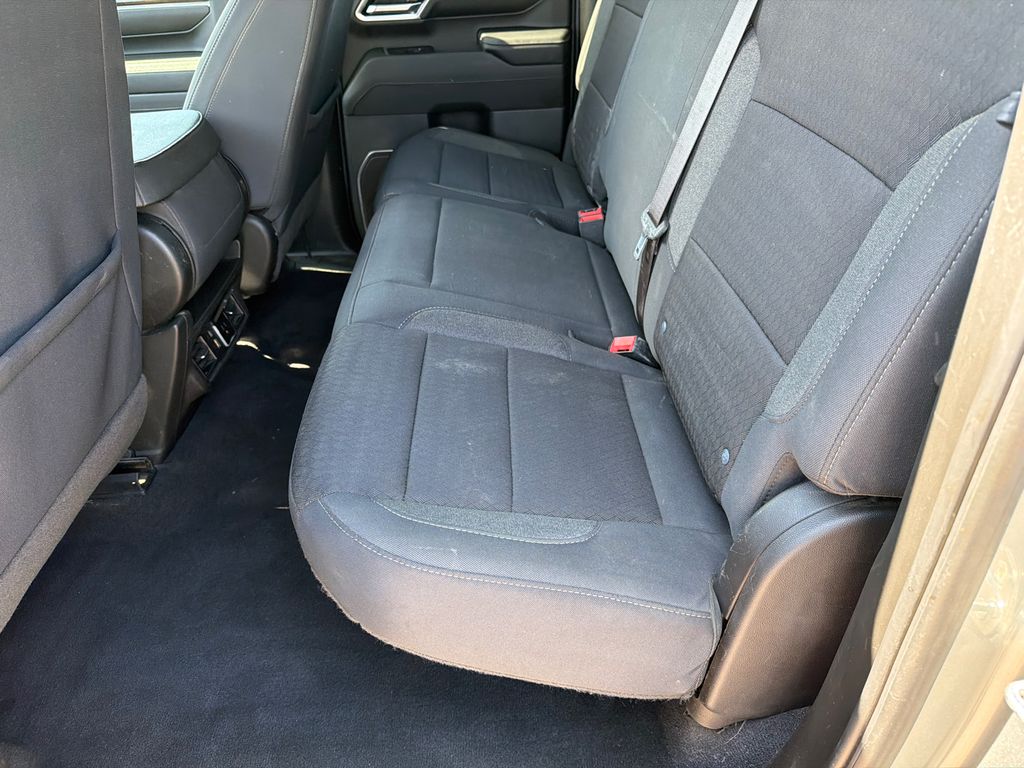 Used 2024 Gray GMC SLE image 20