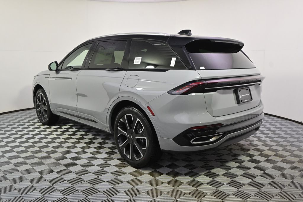 New 2026 Gray Lincoln Reserve image 3