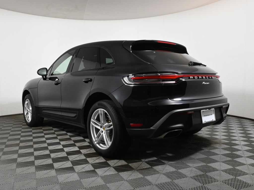 2022 Porsche Macan  3
