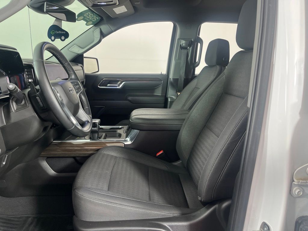 Thumbnail: 2023 Chevrolet Silverado 1500 - 18