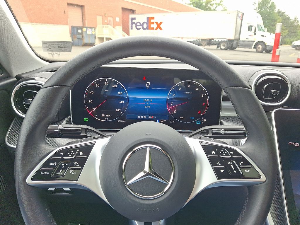 Thumbnail: 2025 Mercedes-Benz C-Class - 19