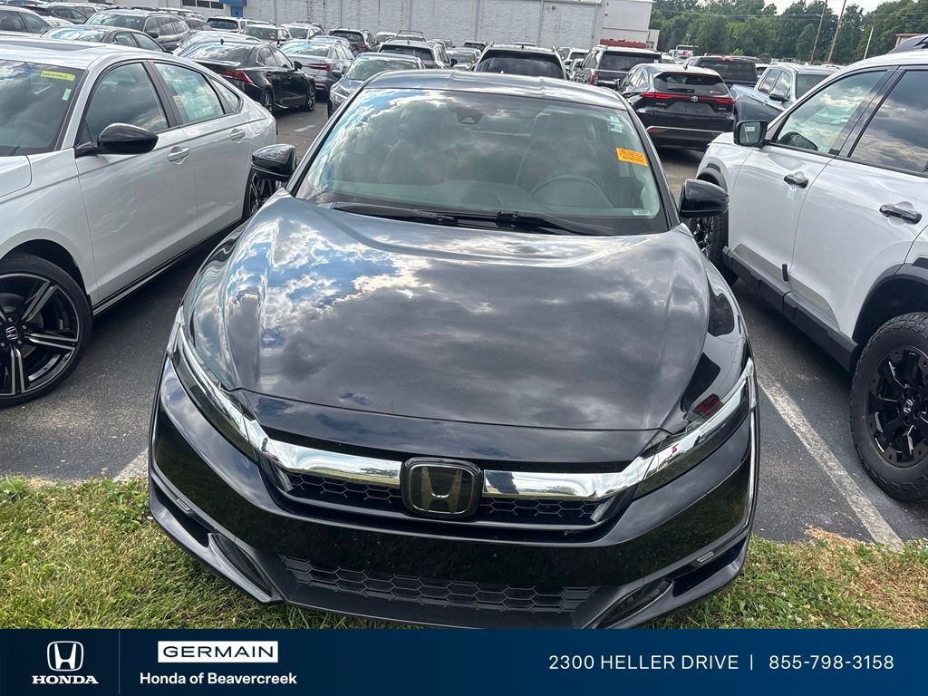 Used 2019  Honda Touring image 2