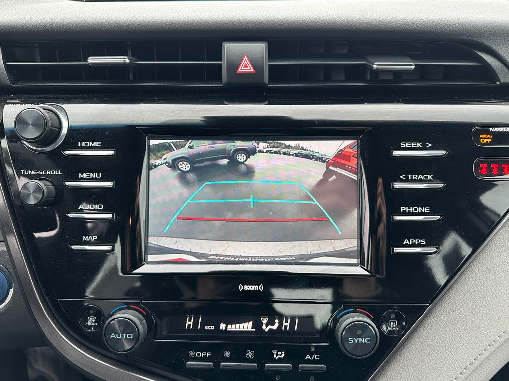 2020 Toyota Camry Hybrid LE