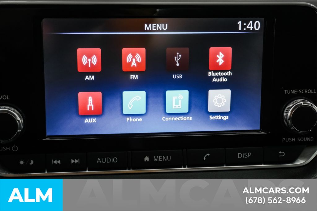 Used 2025 White Nissan S image 33