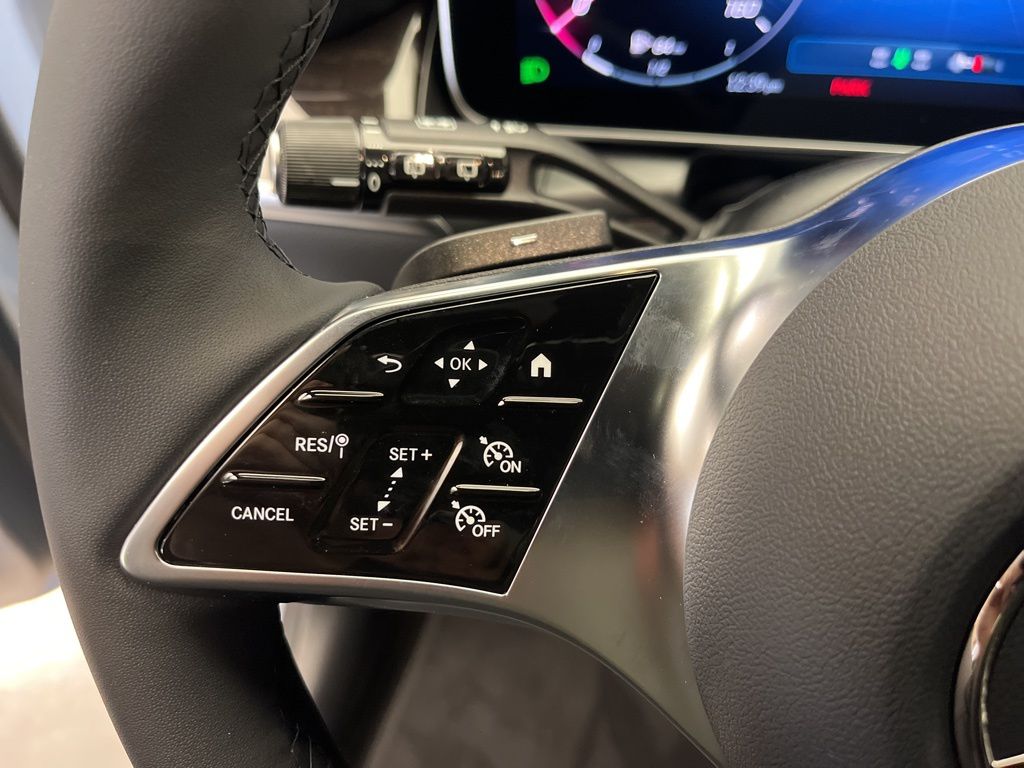 Thumbnail: 2026 Mercedes-Benz GLC - 15