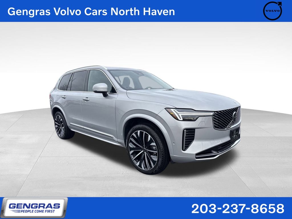 2025 Volvo XC90 B6 Plus Bright Theme 7-Passenger AWD