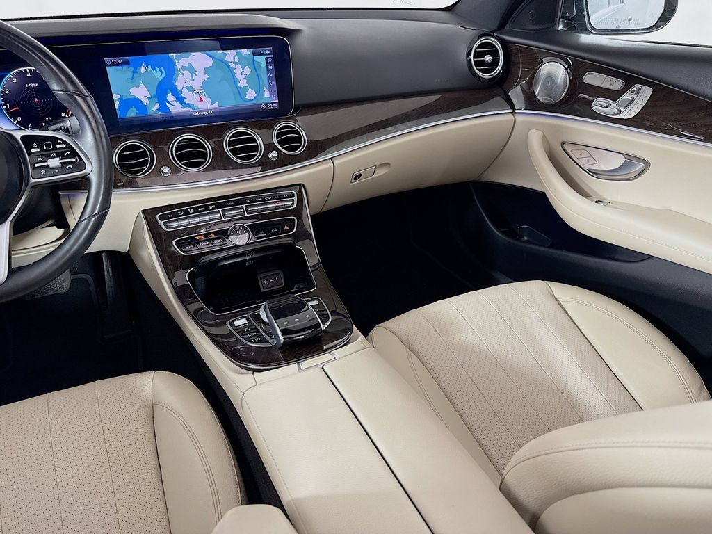 Thumbnail: 2019 Mercedes-Benz E-Class - 22