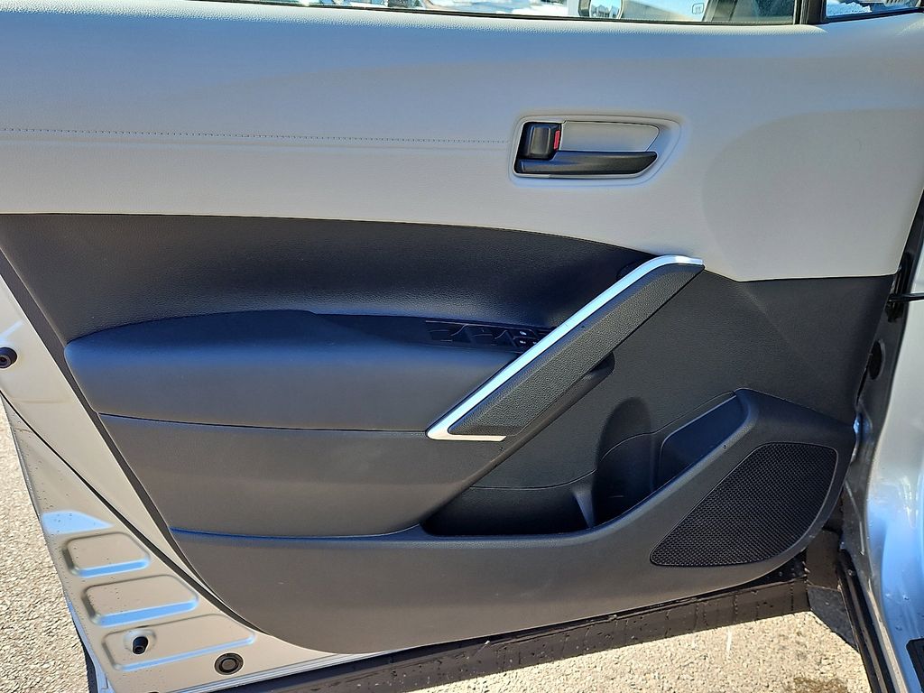 Thumbnail: 2025 Toyota Corolla Cross - 23