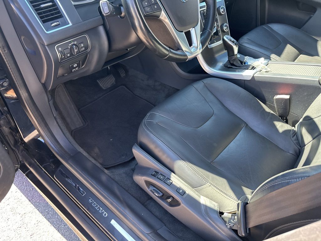 Used Car 2015 Volvo Xc60  T5 Premier Plus For Sale Under $12,000 In Austin, Texas