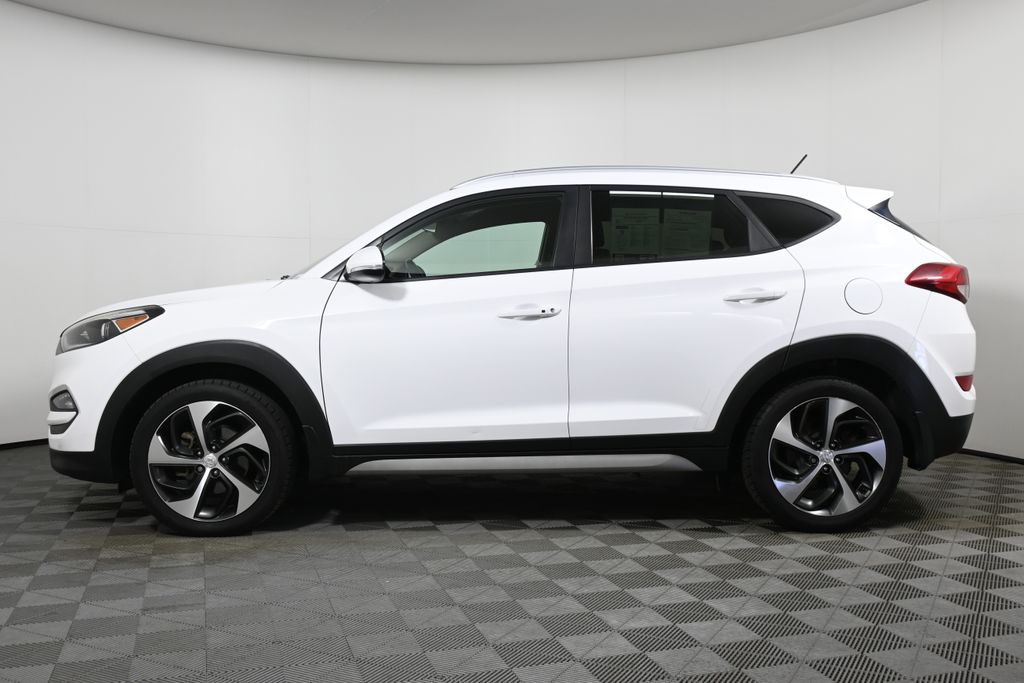 2017 Hyundai Tucson Sport 2