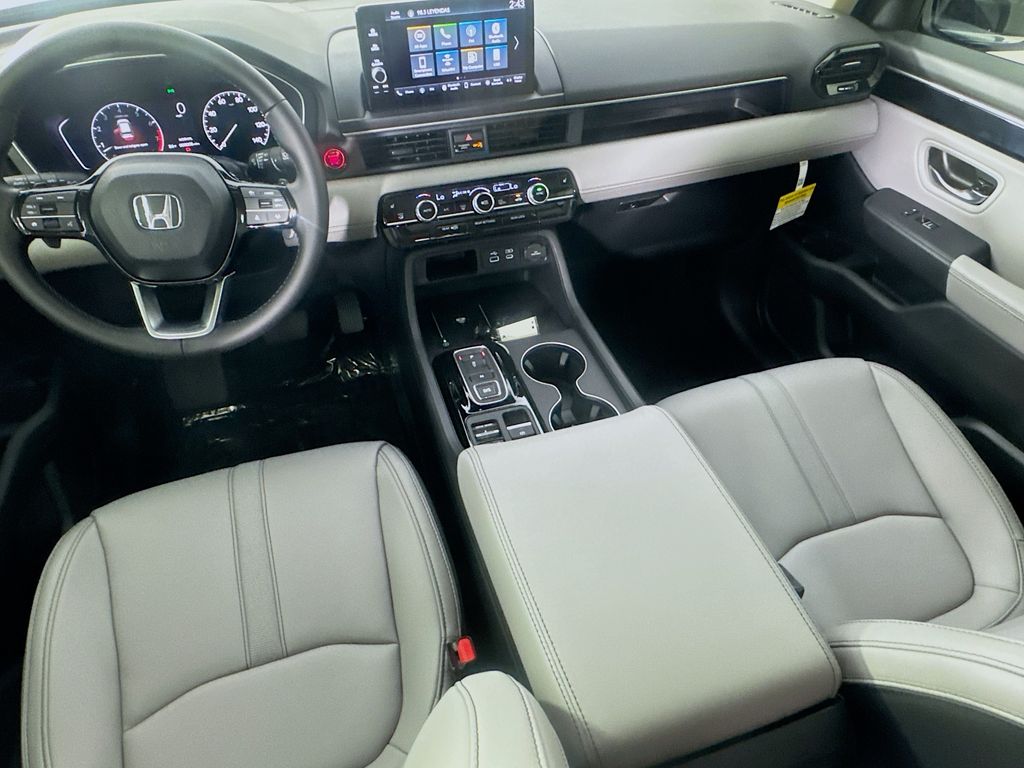 New Car 2025 Honda Pilot  Ex-l For Sale In Austin, Texas