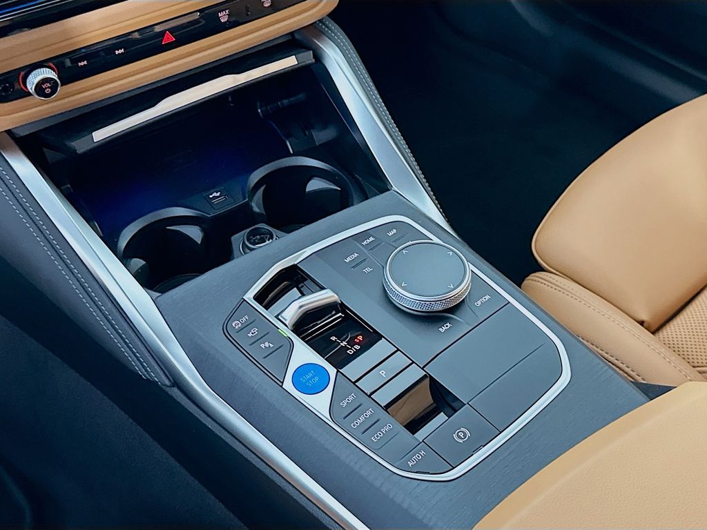 Thumbnail: 2026 BMW i4 - 15