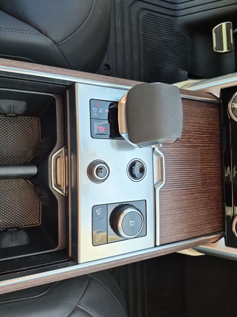 Used Car 2023 Land Rover Range Rover  Autobiography For Sale Under $110,000 In Austin, Texas