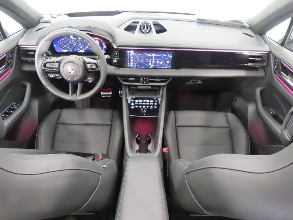 Thumbnail: 2025 Porsche Macan - 16
