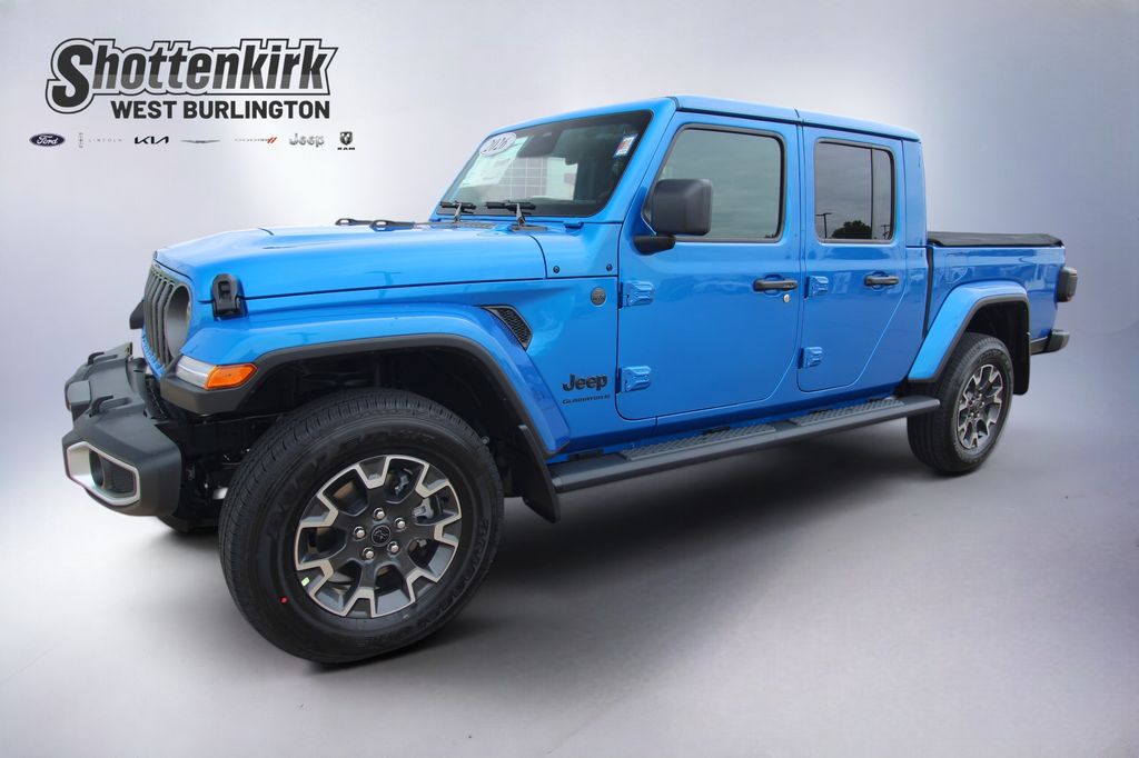 Hydro Blue Pearlcoat 2026 Jeep Gladiator Pickup Truck Four-Wheel Drive 8-Speed Automatic