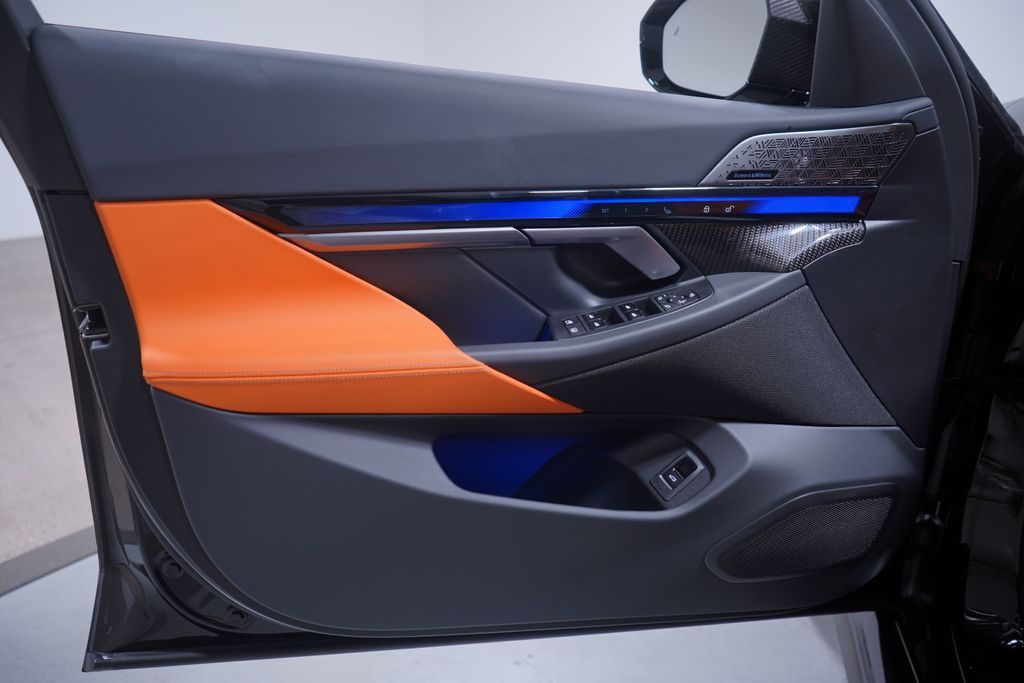 2025 BMW M5 Base 16