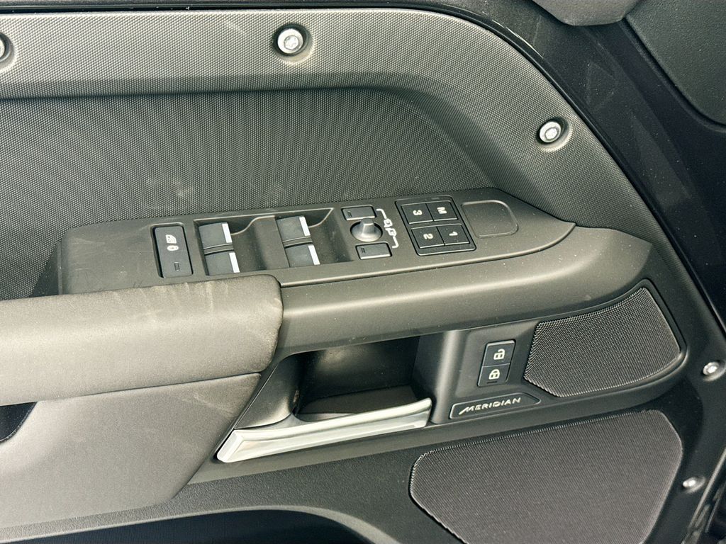 Thumbnail: 2026 Land Rover Defender - 22