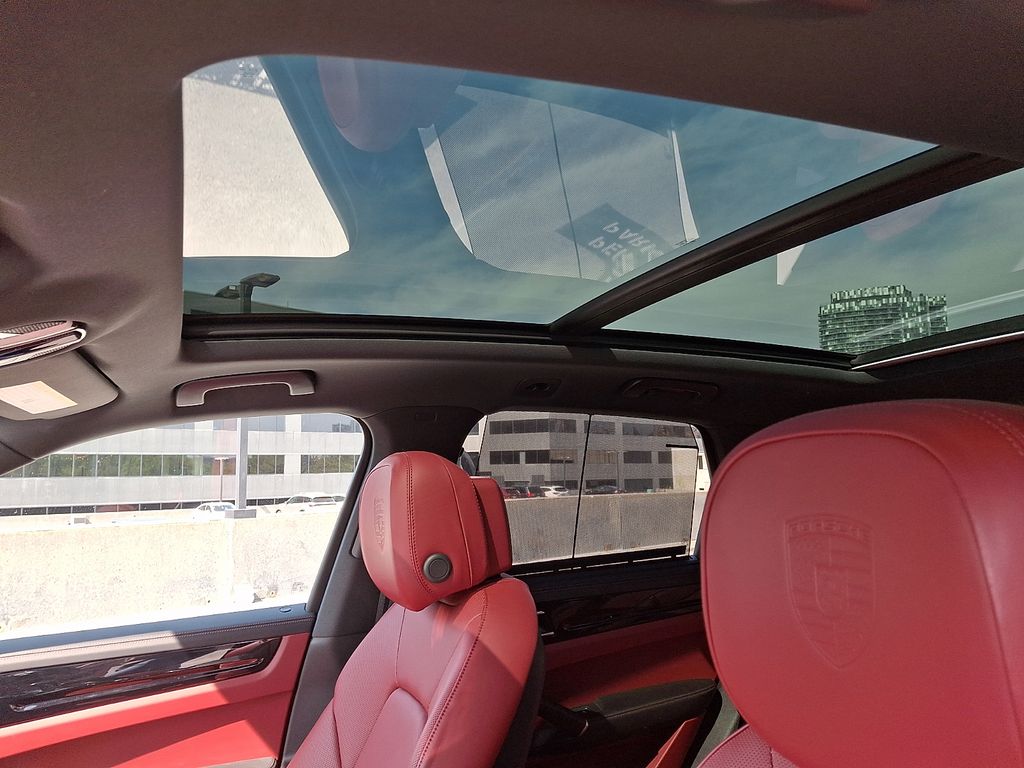 Thumbnail: 2023 Porsche Cayenne - 17