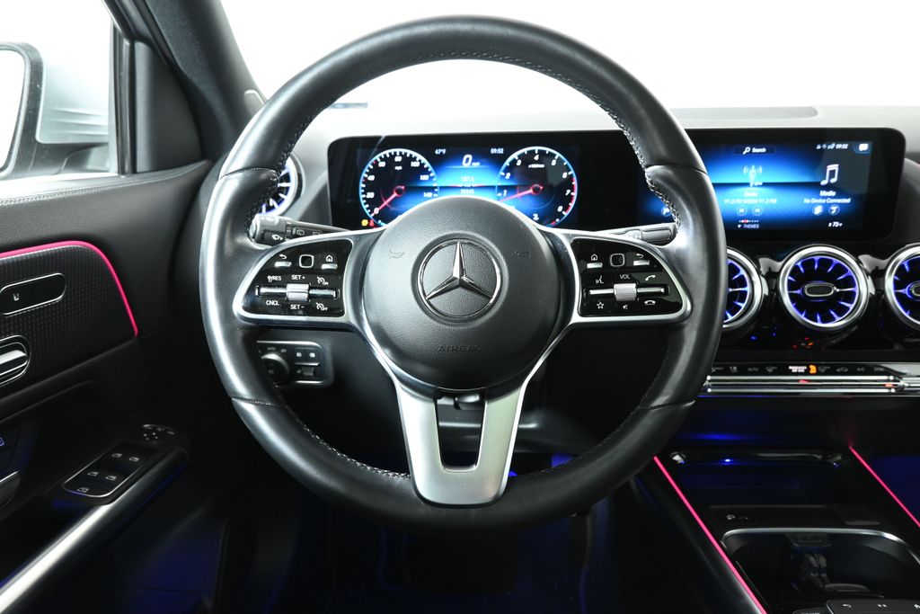 2022 Mercedes-Benz GLA 250 4MATIC 17