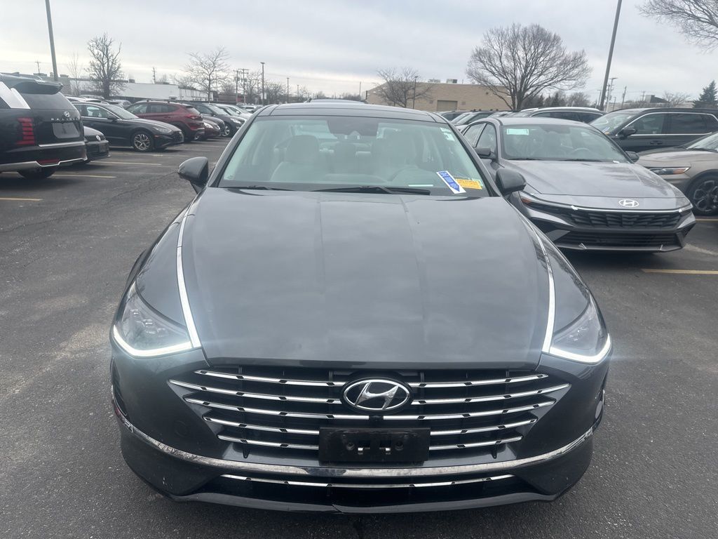 Certified Used 2023 Gray Hyundai Limited image 3