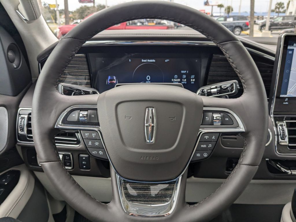 2024 Lincoln Navigator Black Label