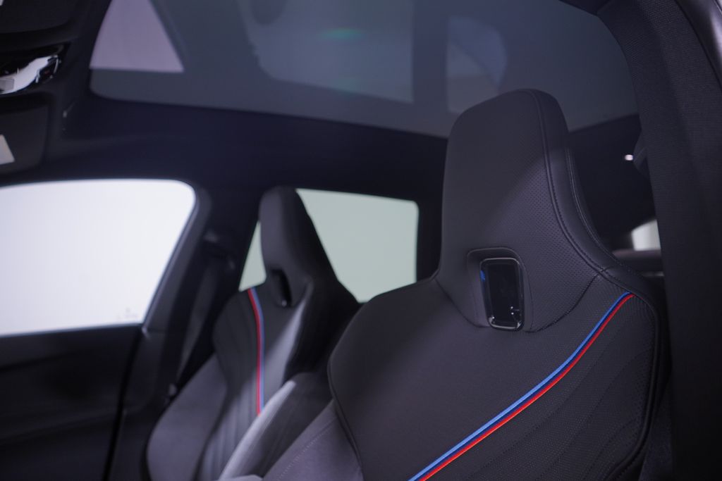 Thumbnail: 2026 BMW iX - 8