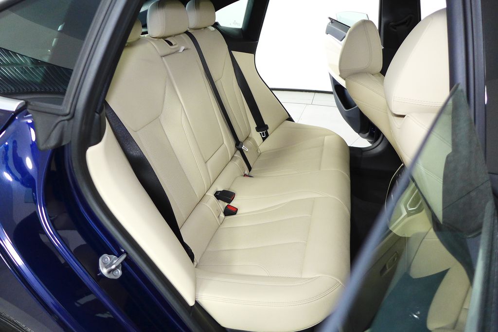 2023 BMW i4 eDrive35 20