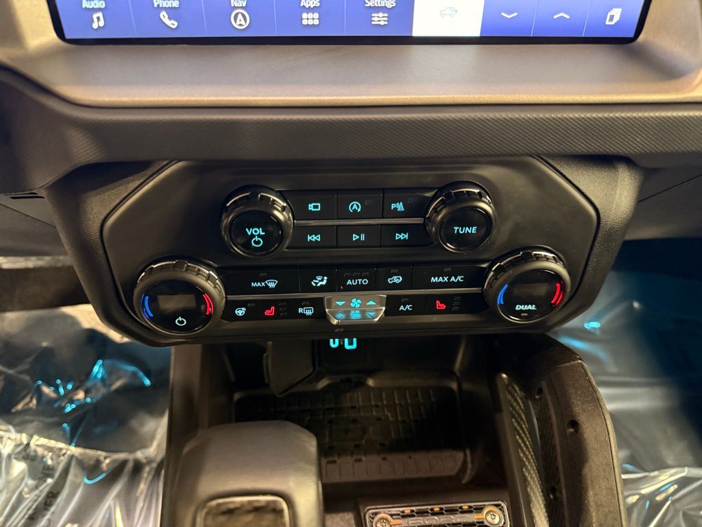 Thumbnail: 2024 Ford Bronco - 18