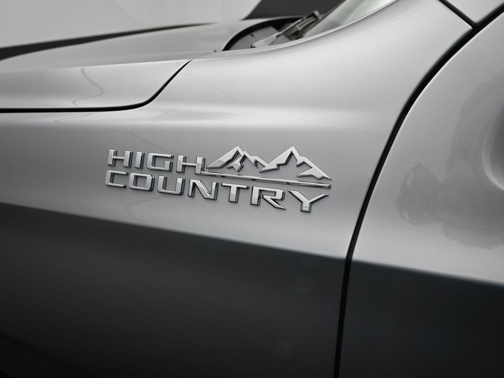 2025 Chevrolet Tahoe 4WD High Country