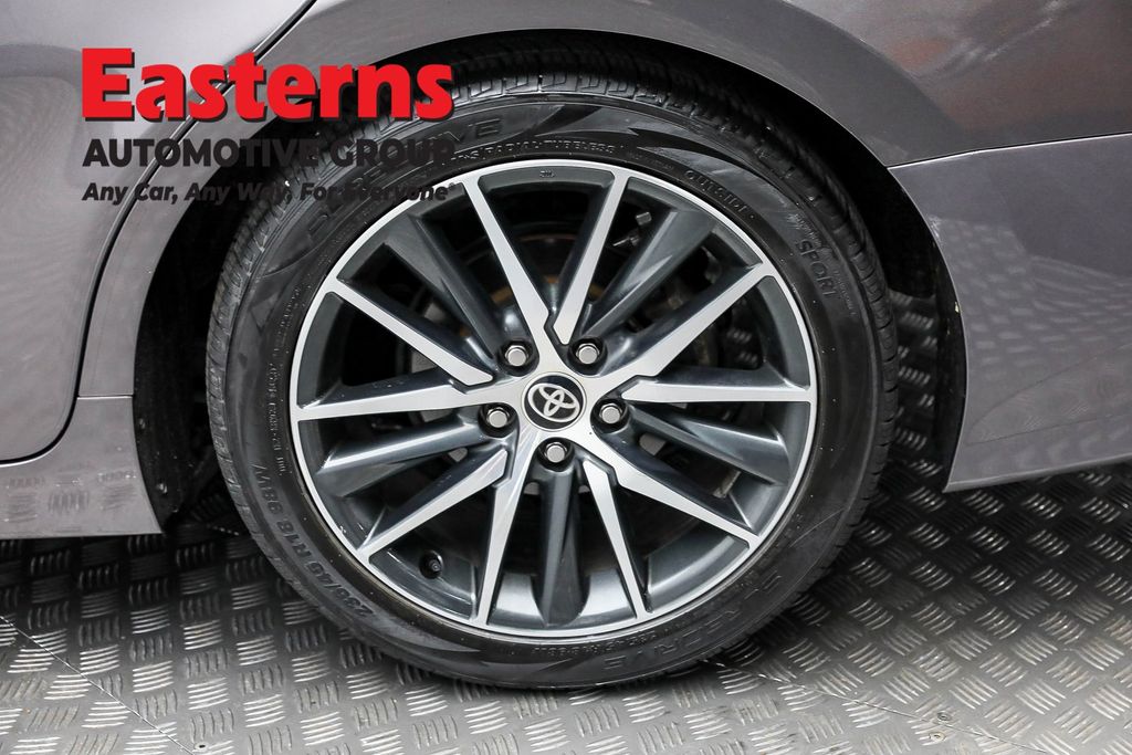 Used 2023 Silver Toyota XLE image 8