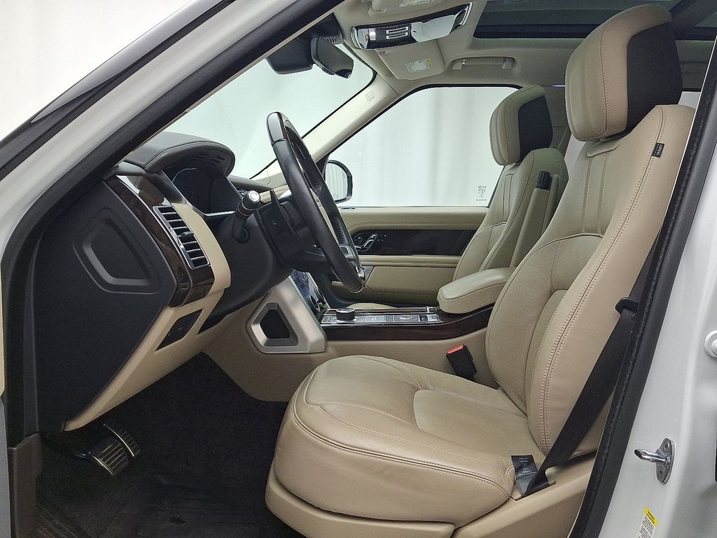Thumbnail: 2021 Land Rover Range Rover - 14