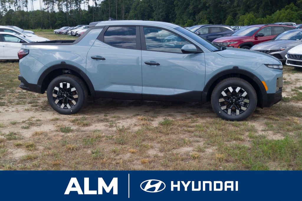 2025 Hyundai Santa Cruz SE photo 4