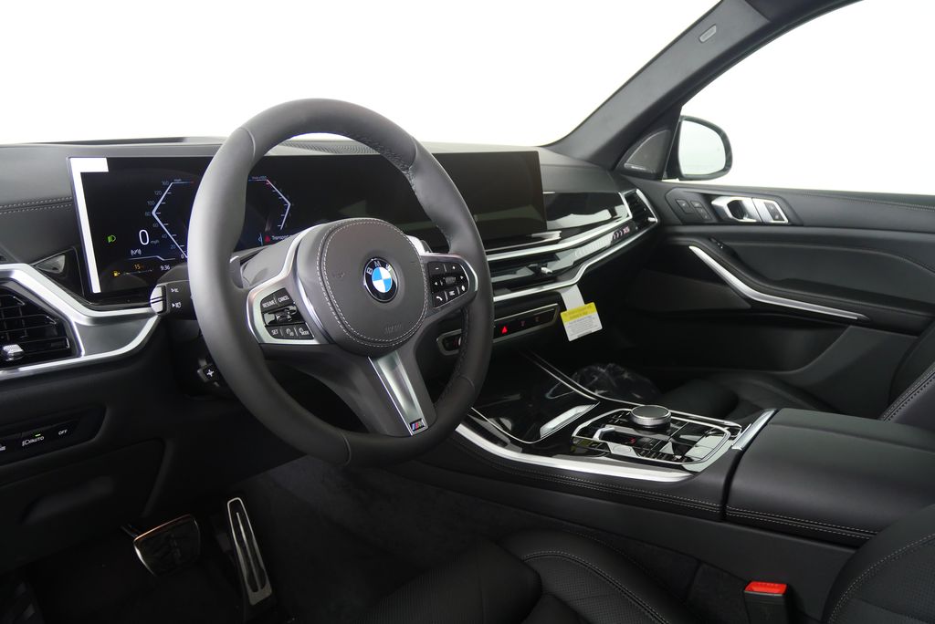 Thumbnail: 2026 BMW X5 - 12