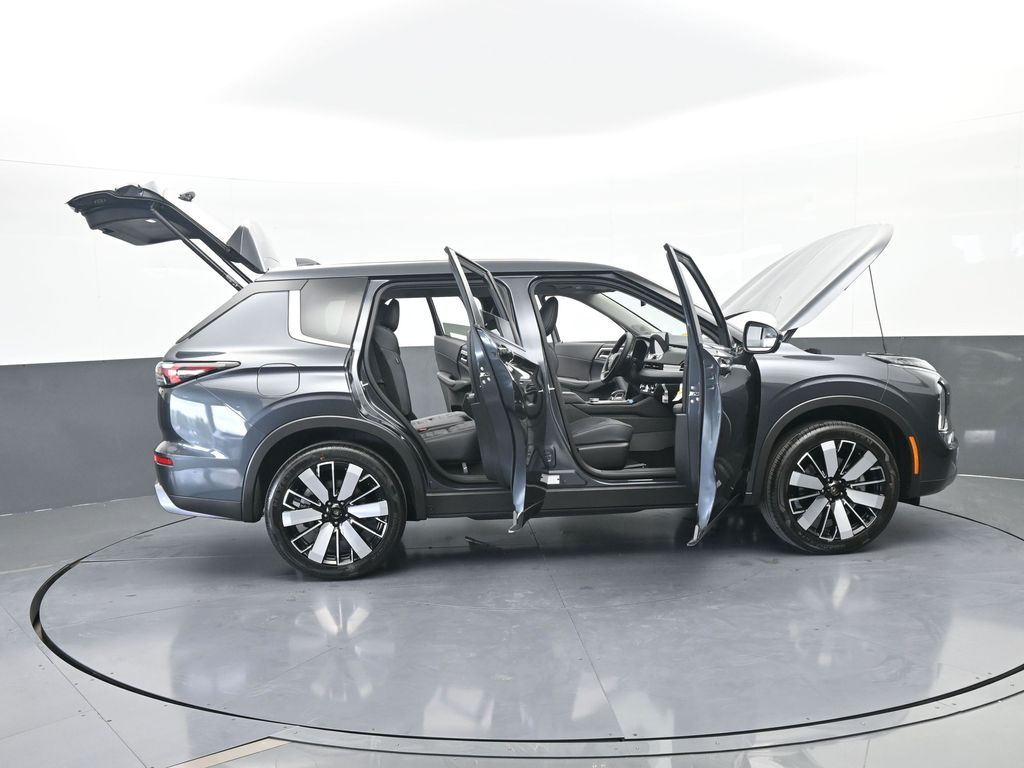 New 2026 Graphite Gray Mitsubishi SE image 85