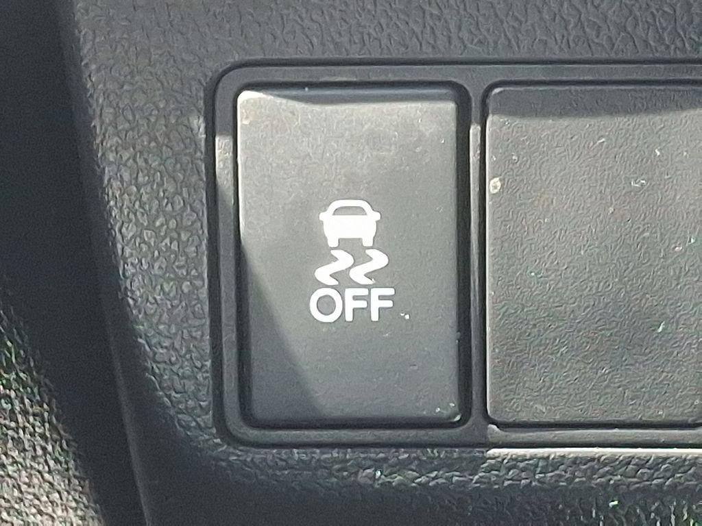 2013 Honda Civic LX 26