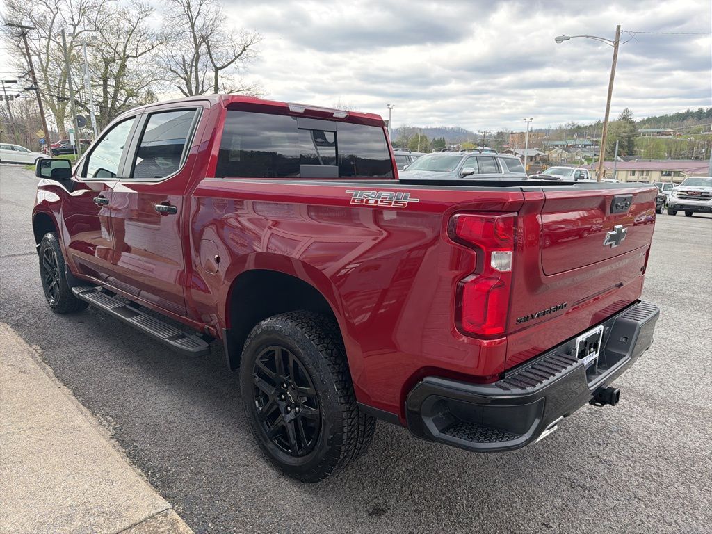 View vehicle photo 4