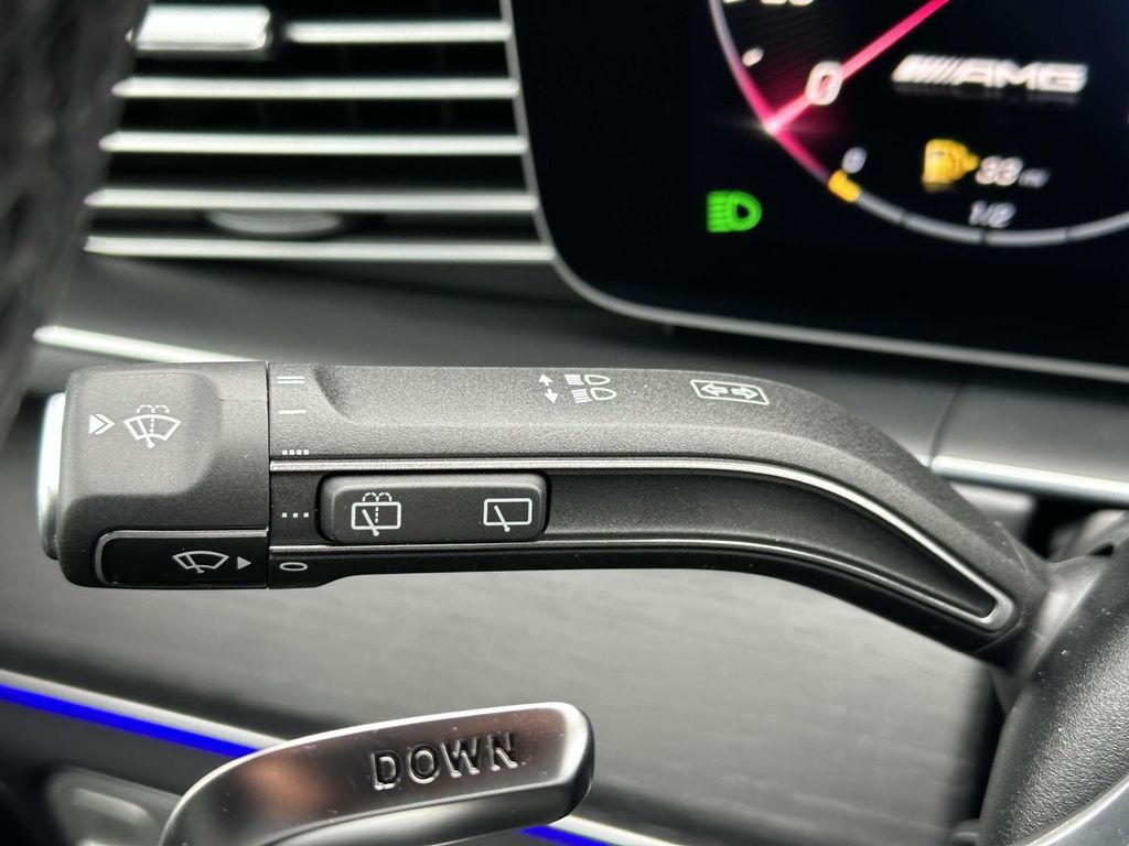 2025 Mercedes-Benz GLE 53 AMG 24
