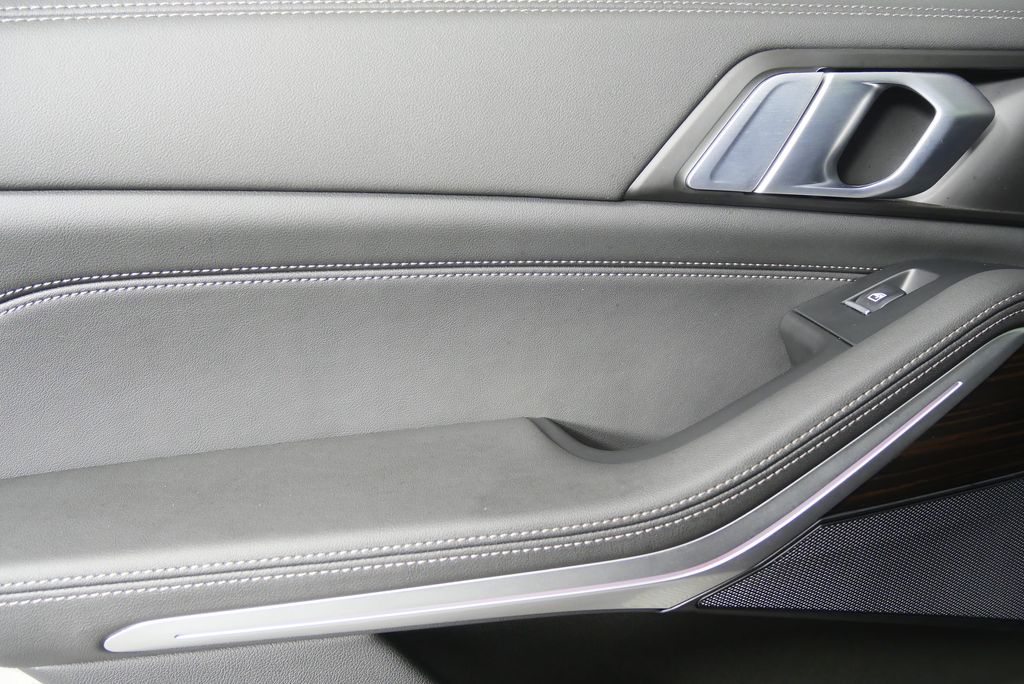 Thumbnail: 2024 BMW X5 - 13