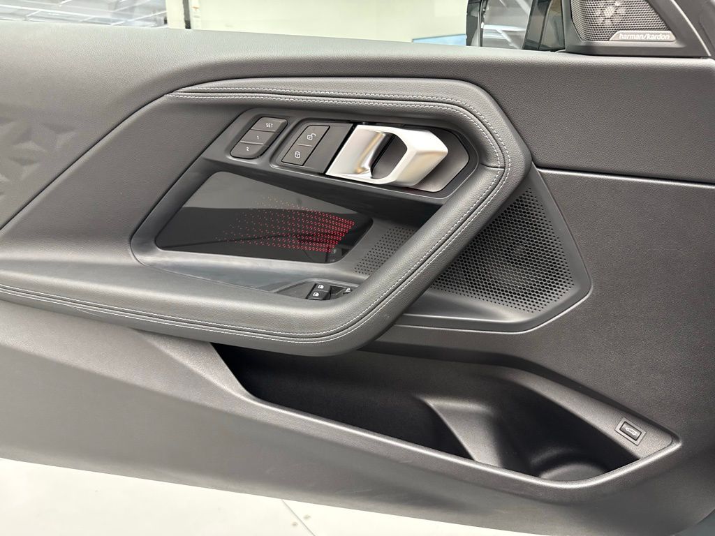 Thumbnail: 2025 BMW 2 Series - 18