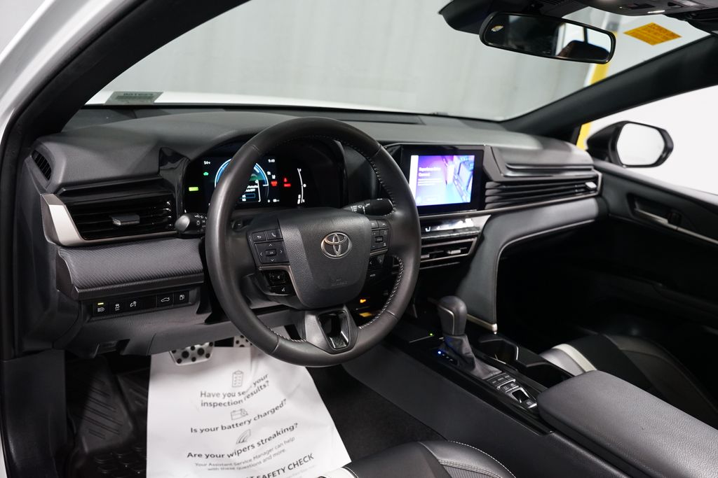 Thumbnail: 2025 Toyota Camry - 11