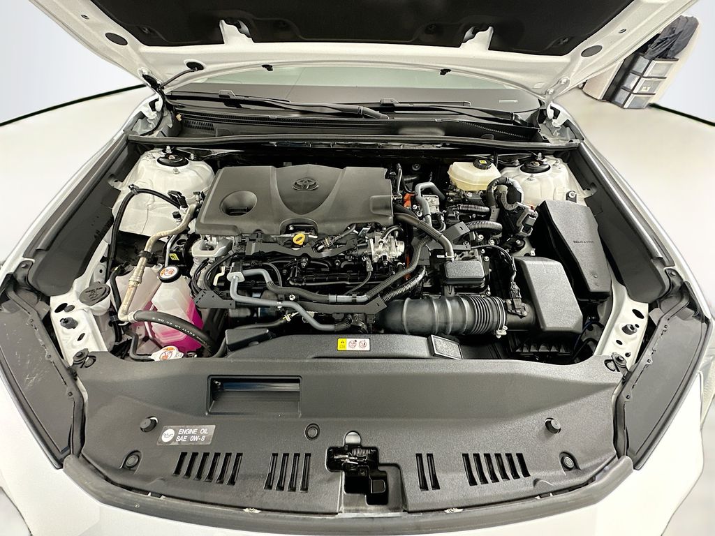 2025 Toyota Camry LE 29