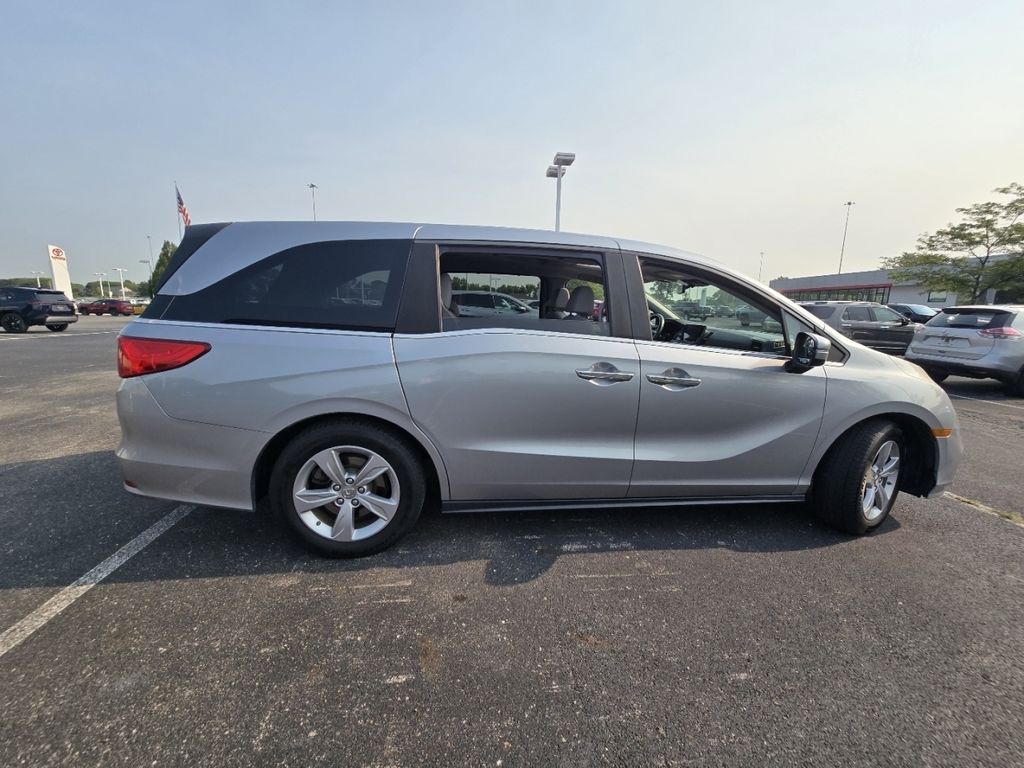 Used 2019 Silver Honda EX-L image 2