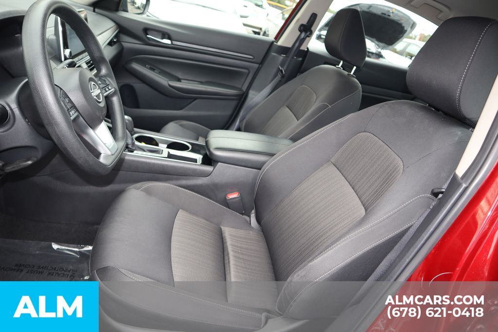 Used 2024 Red Nissan 2.5 SV image 11