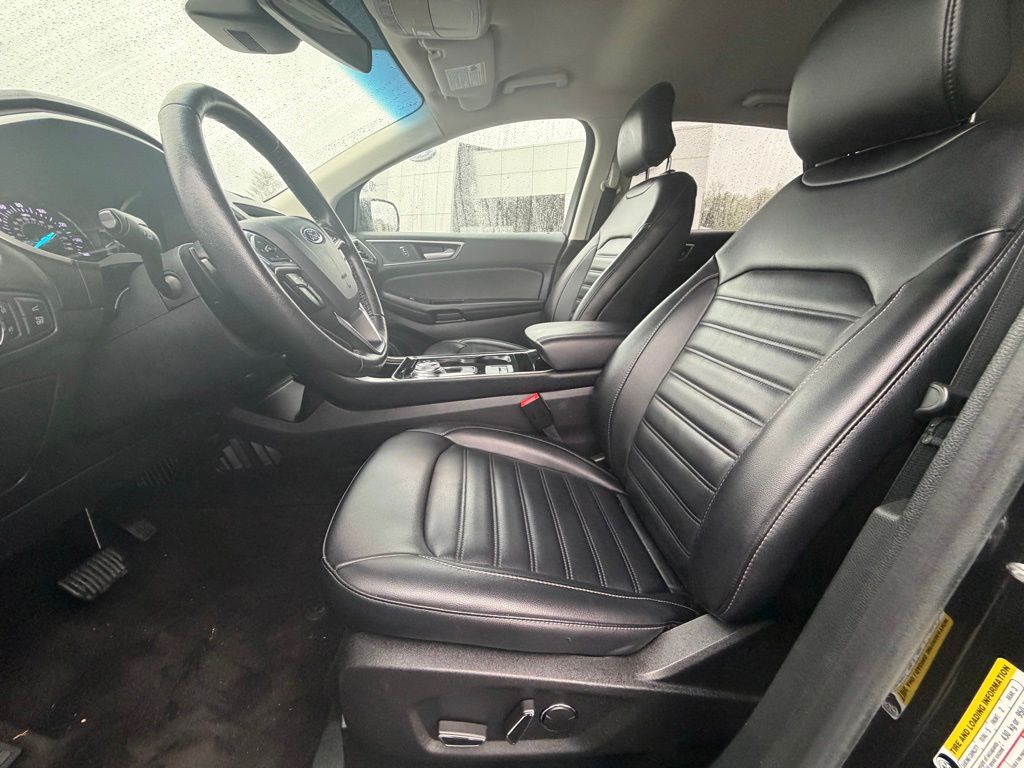 2019 Ford Edge SEL Black at South Hills CDJR
