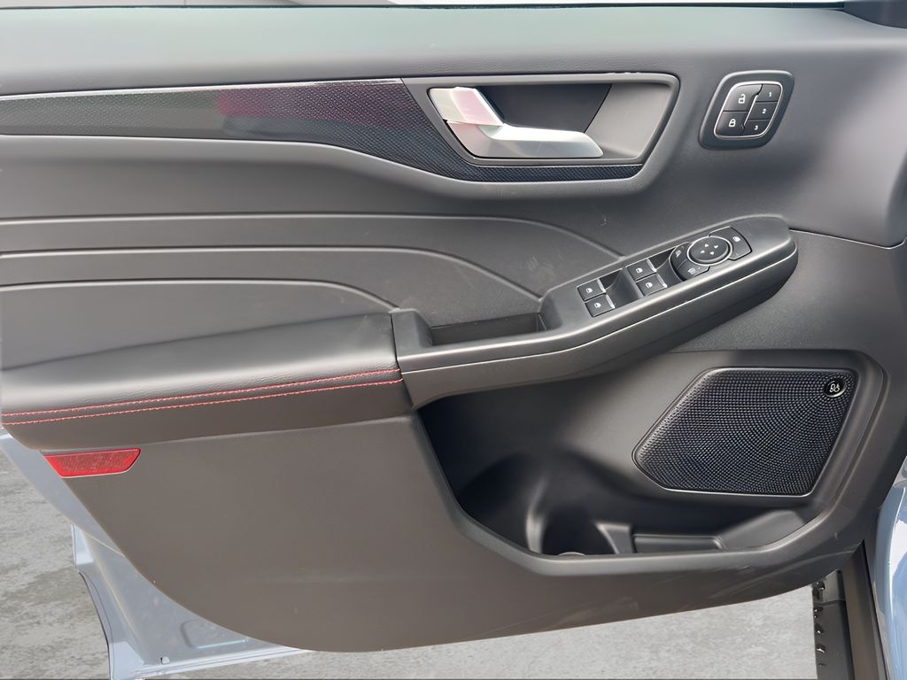 2025 Ford Escape Hybrid