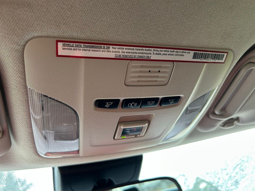 Thumbnail: 2021 Toyota Corolla - 27