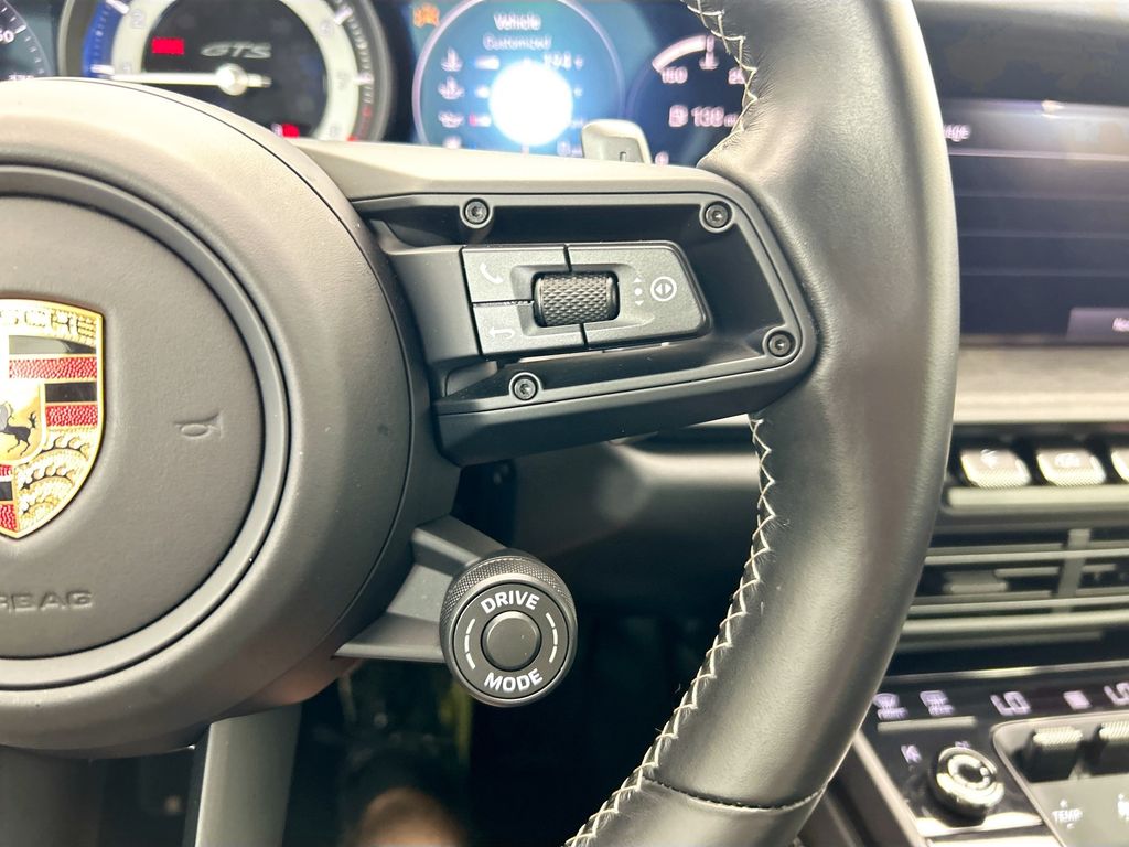 Thumbnail: 2024 Porsche 911 - 15