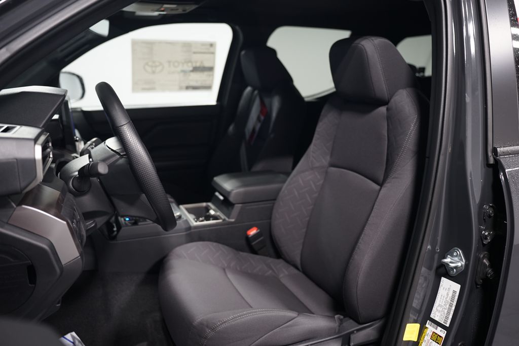 2025 Toyota Tacoma SR5 28