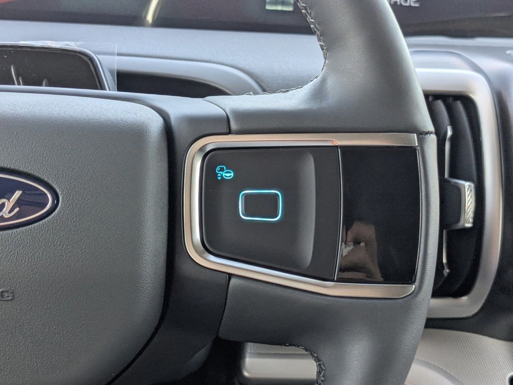 2025 Ford Expedition Active MAX