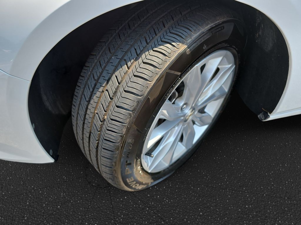 Used 2025 Chevrolet Malibu Sedan